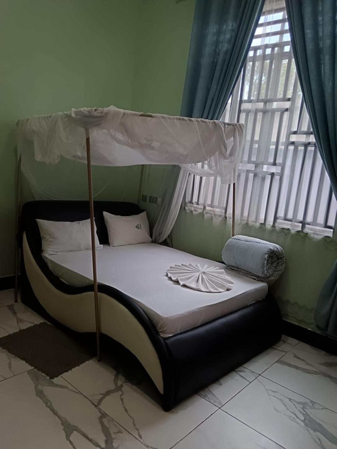 Hba Lodge Kahama Dış mekan fotoğraf
